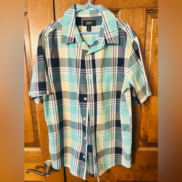 Urban Pipeline Multicolor Plaid Button Down Shirt Youth XL - Picture 1 of 7